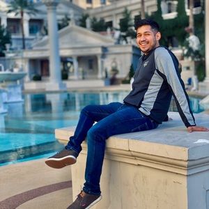 Meet your Posher, Andrew